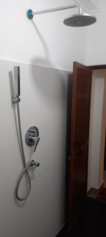 Katunayaka Shady Transit Hotel מראה חיצוני תמונה