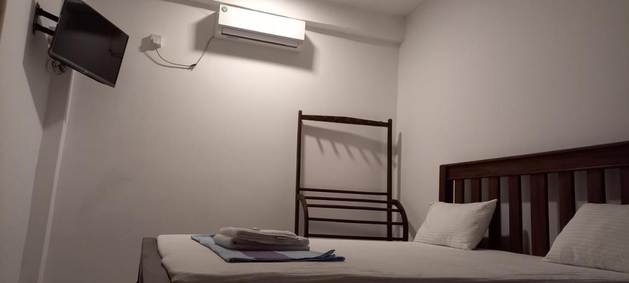 Katunayaka Shady Transit Hotel מראה חיצוני תמונה