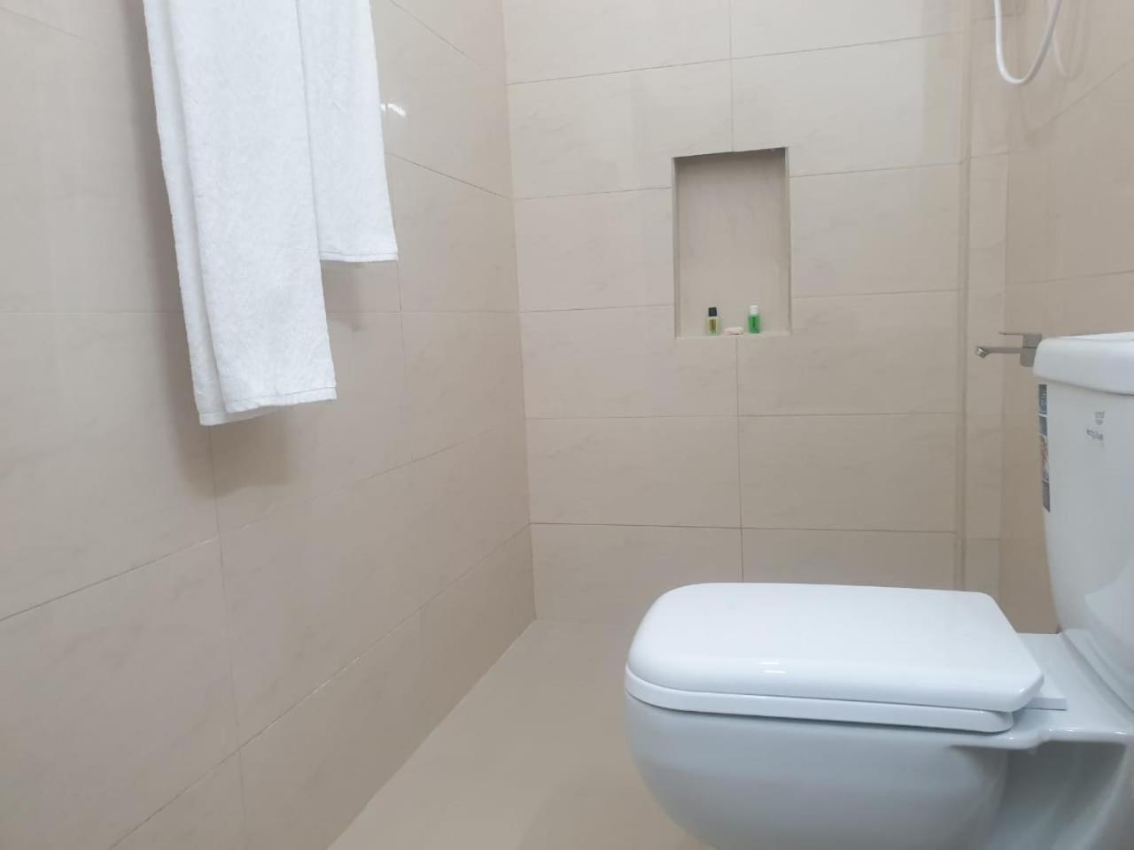 Katunayaka Shady Transit Hotel מראה חיצוני תמונה